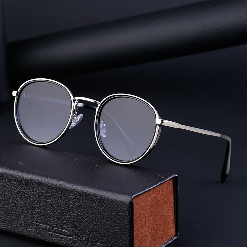Matte Black Wayfarer Polarized Sunglasses – UV400 Protection