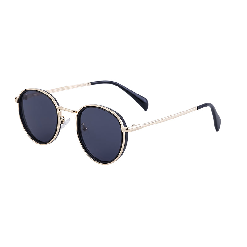 Matte Black Wayfarer Polarized Sunglasses – UV400 Protection