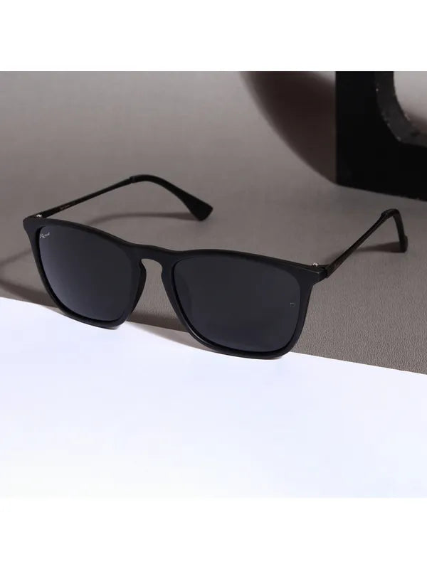 Black UV Protected Wayfarer Sunglasses For Men