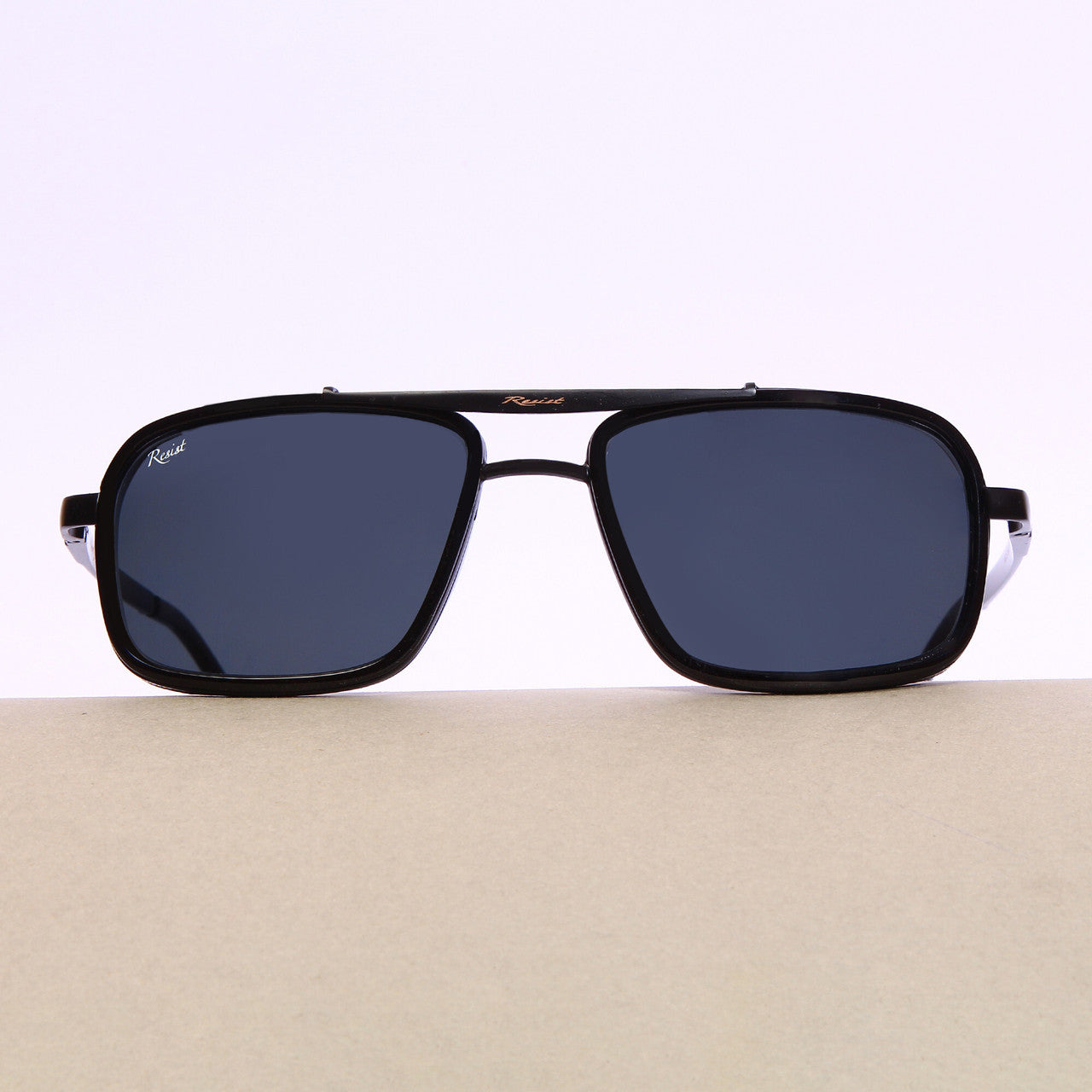 Classic Polarized Rectangles – Retro Square Sunglasses (56 mm)