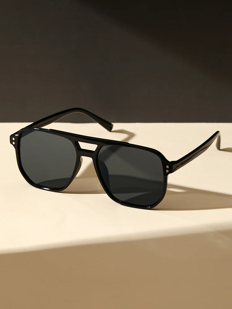 Sunglass Lover black square sunglasses featuring geometric street sunglasses design with dark lenses